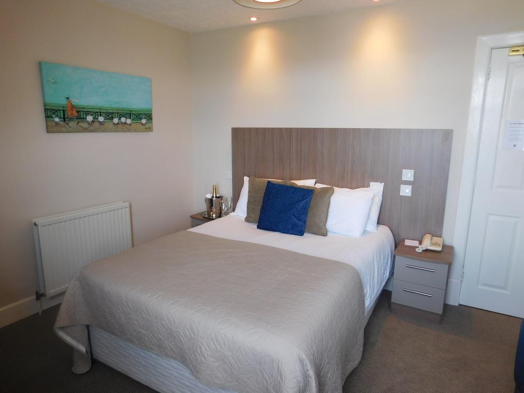Cullen Bay Hotel Eksteriør billede