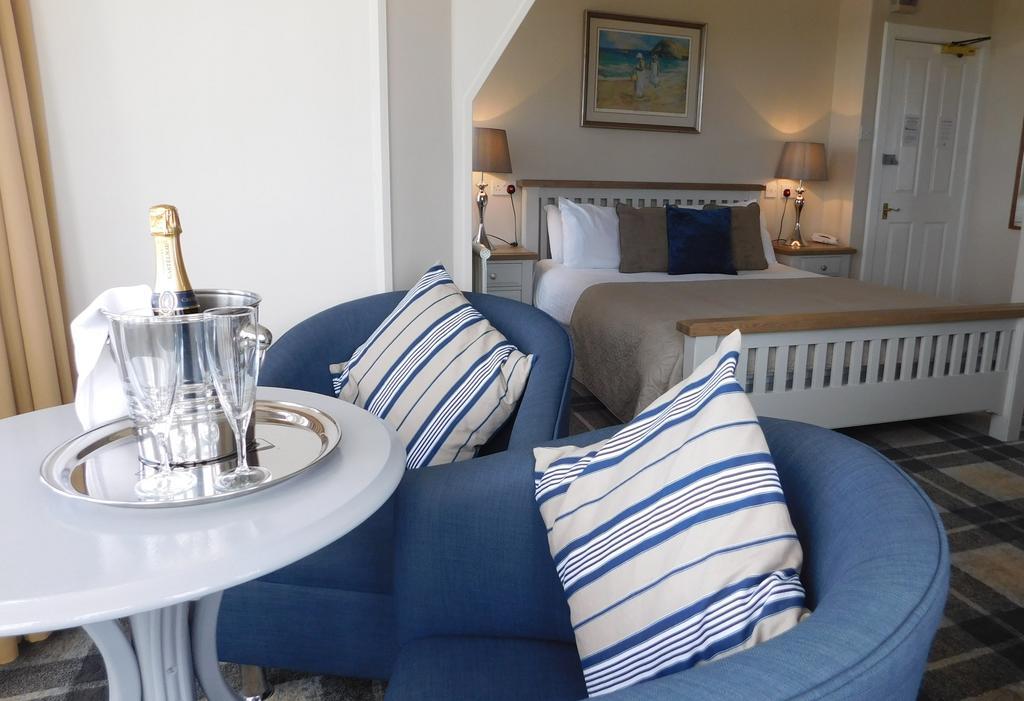 Cullen Bay Hotel Eksteriør billede