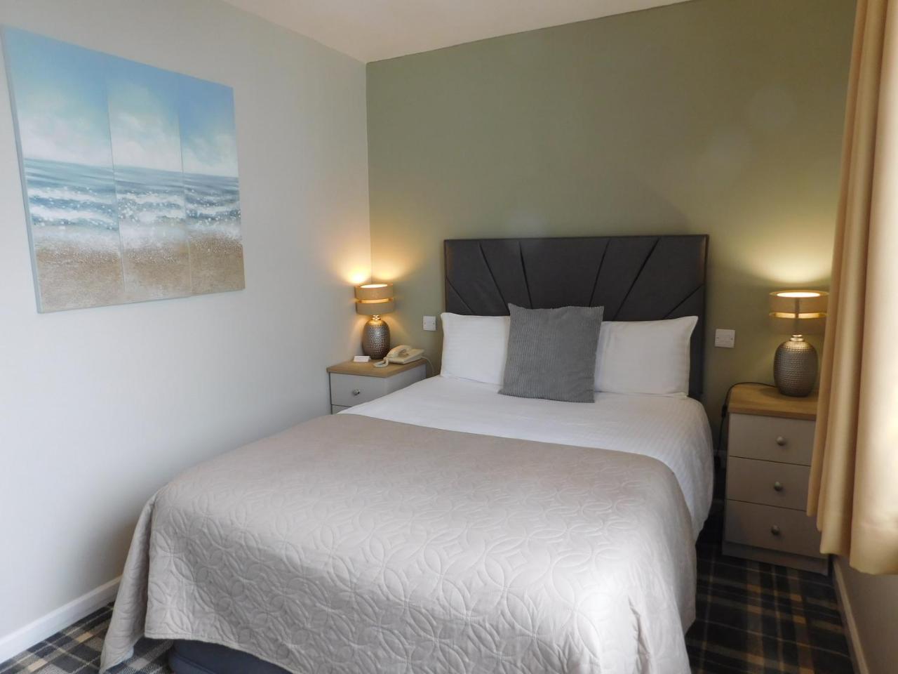 Cullen Bay Hotel Eksteriør billede